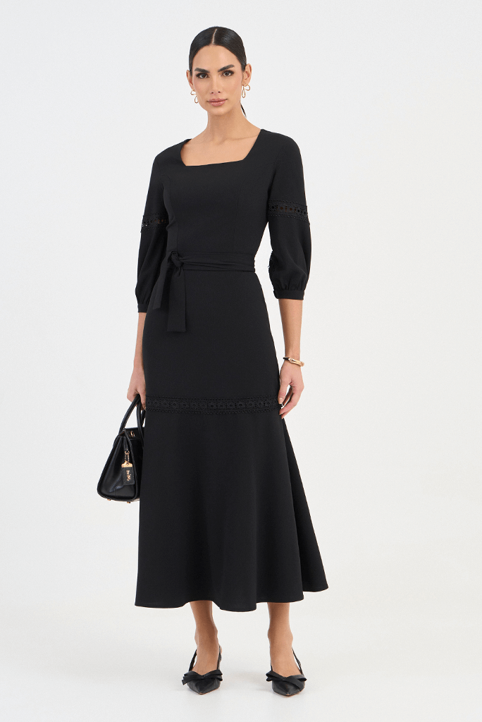 04 vestido preto midi evase com entremeio