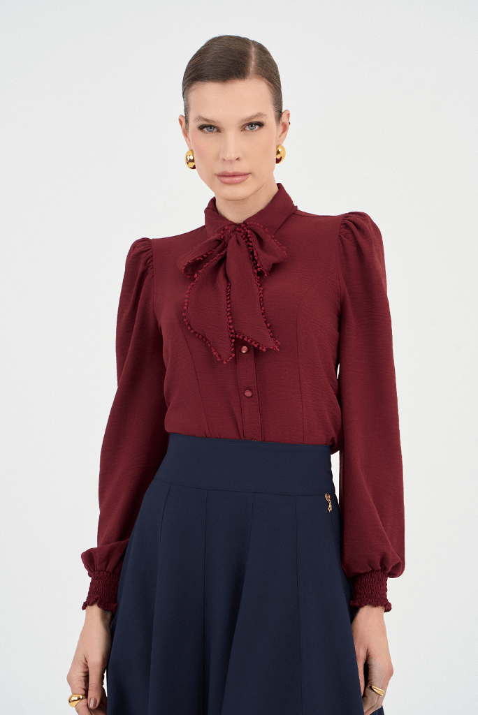08 camisa bordo de crepe com laco removivel