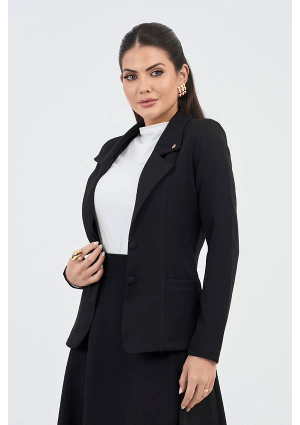 Blazer Preto Em Alfaiataria Mangas Longas